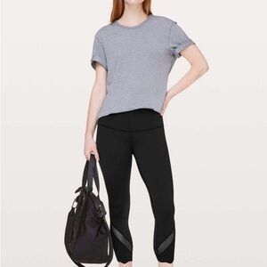 Like New - Lululemon Wunder Under Crop Scallop 23"